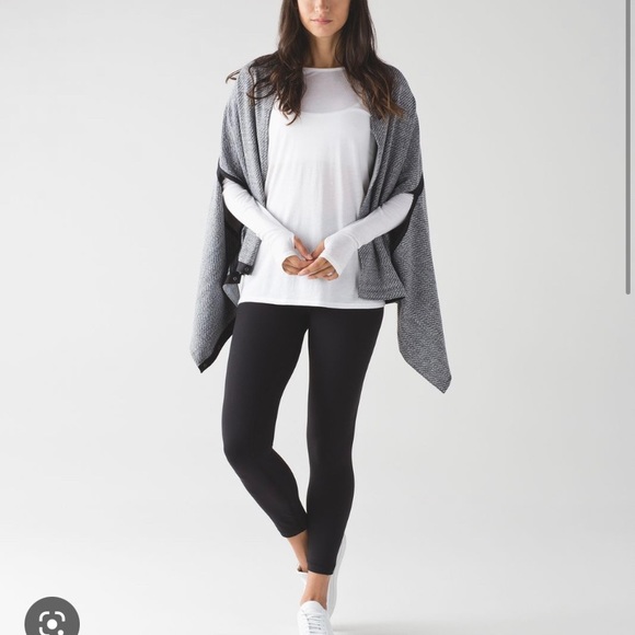 Lululemon vinyasa scarf in herringbone - Picture 2 of 11